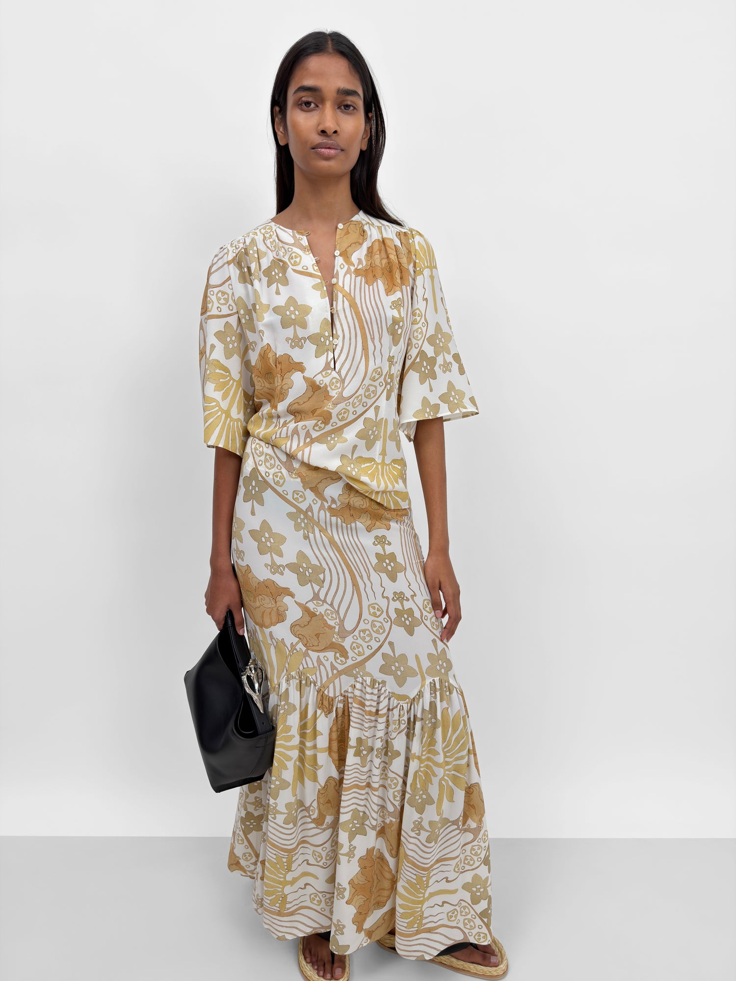 The Wiveka Tulip blouse